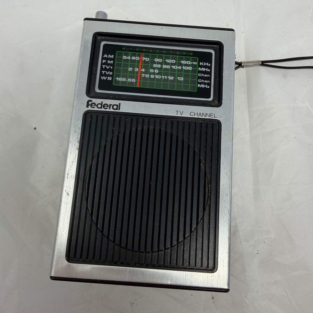 Federal 1742 Portable AM FM TV1 TV2 Weather Band Radio Silver Black Vintage